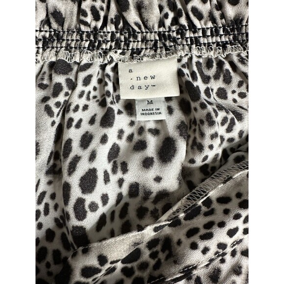 A New Day Leopard Print Blouse Medium - Picture 5 of 6
